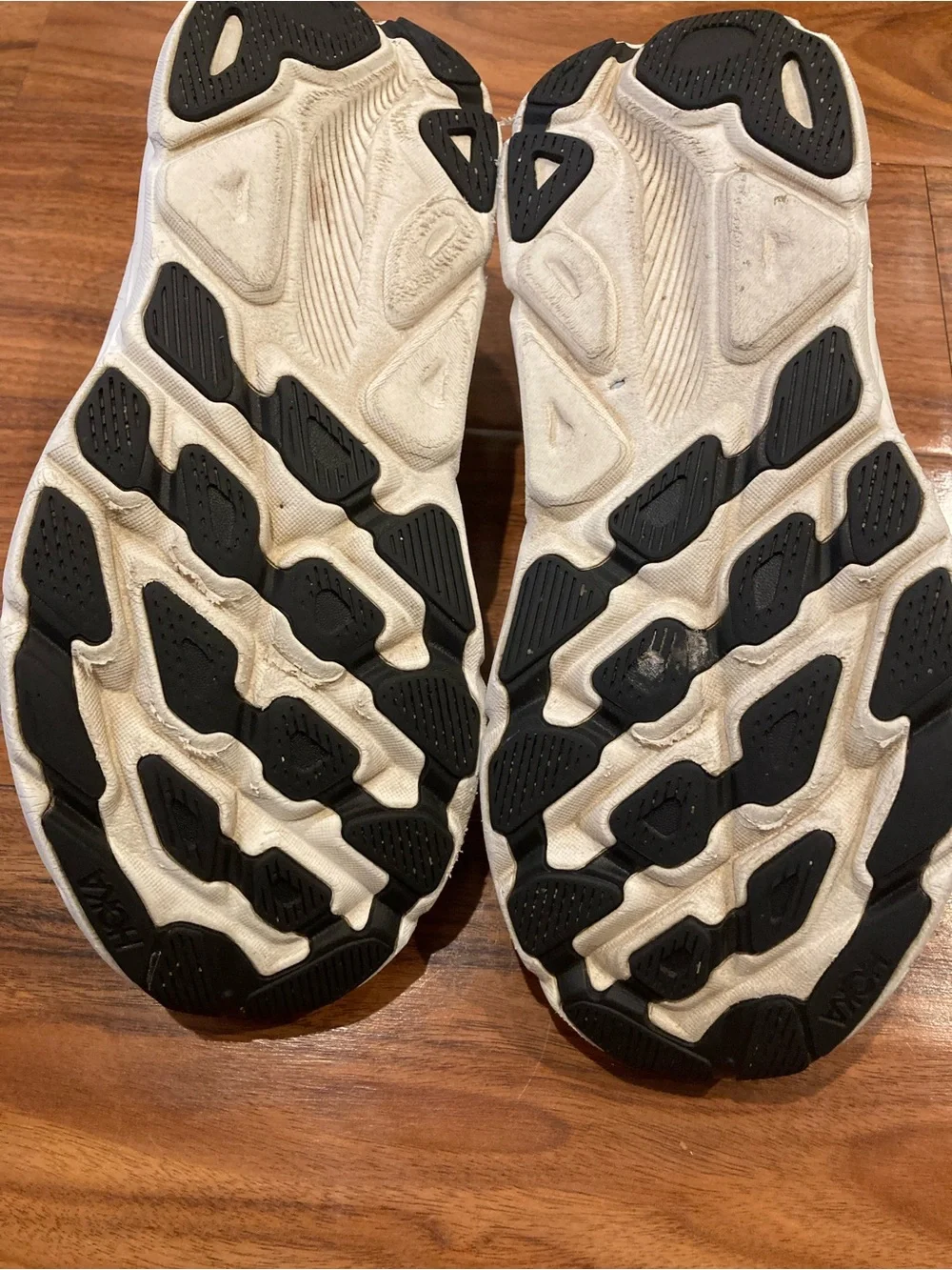 Hoka One One Clifton 9 Shoes Womens Size 8.5B White Running Sneakers 1127896 BSW